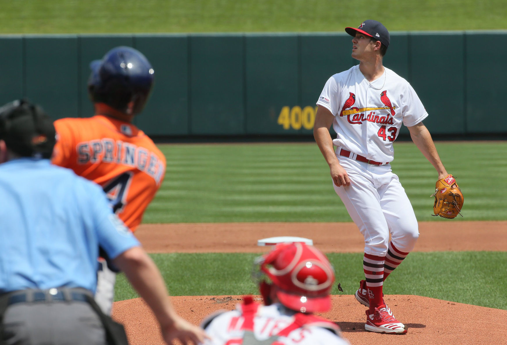 Astros blast off on the Cards 6-2